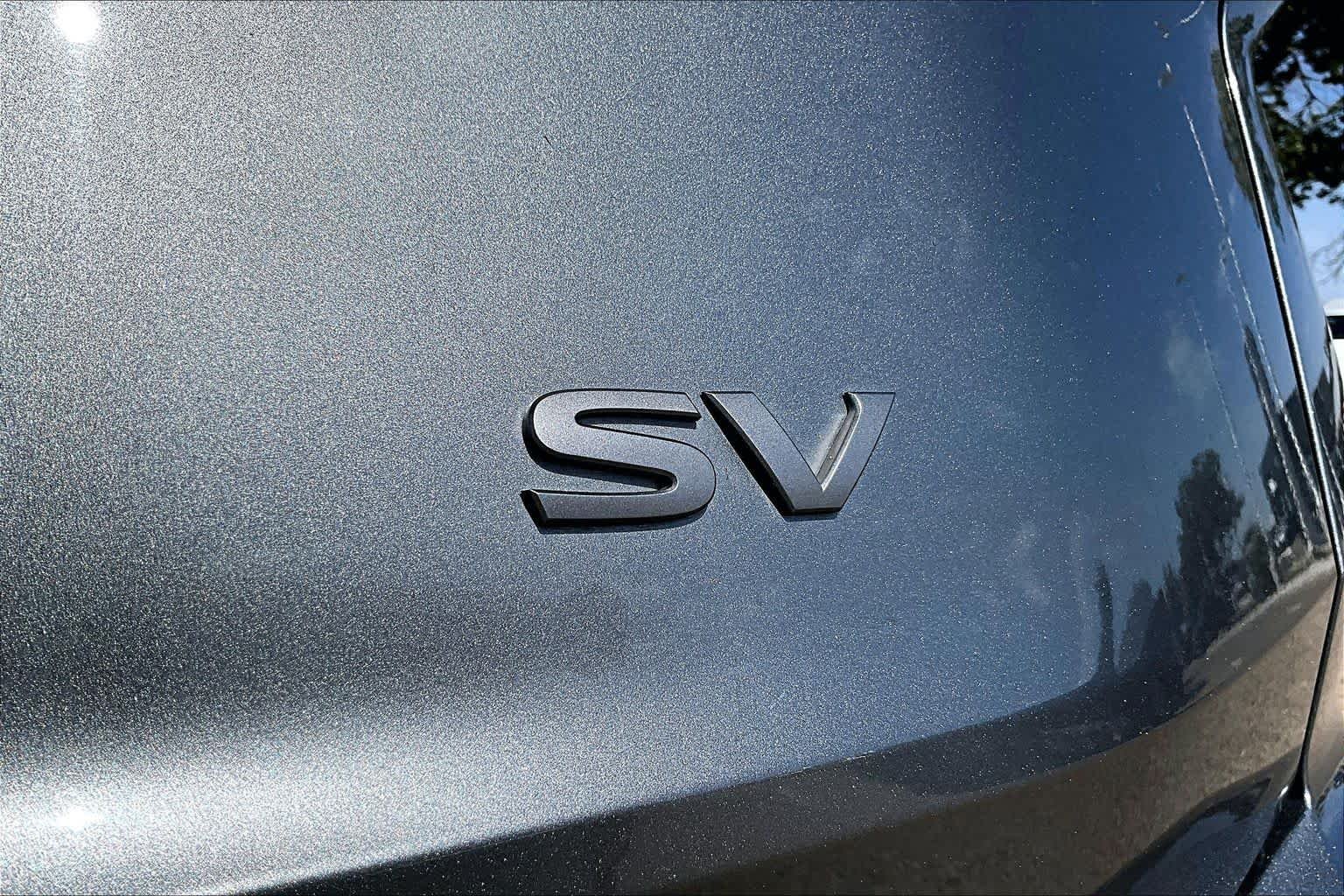 Used 2024 Gun Metallic Nissan SV image 9