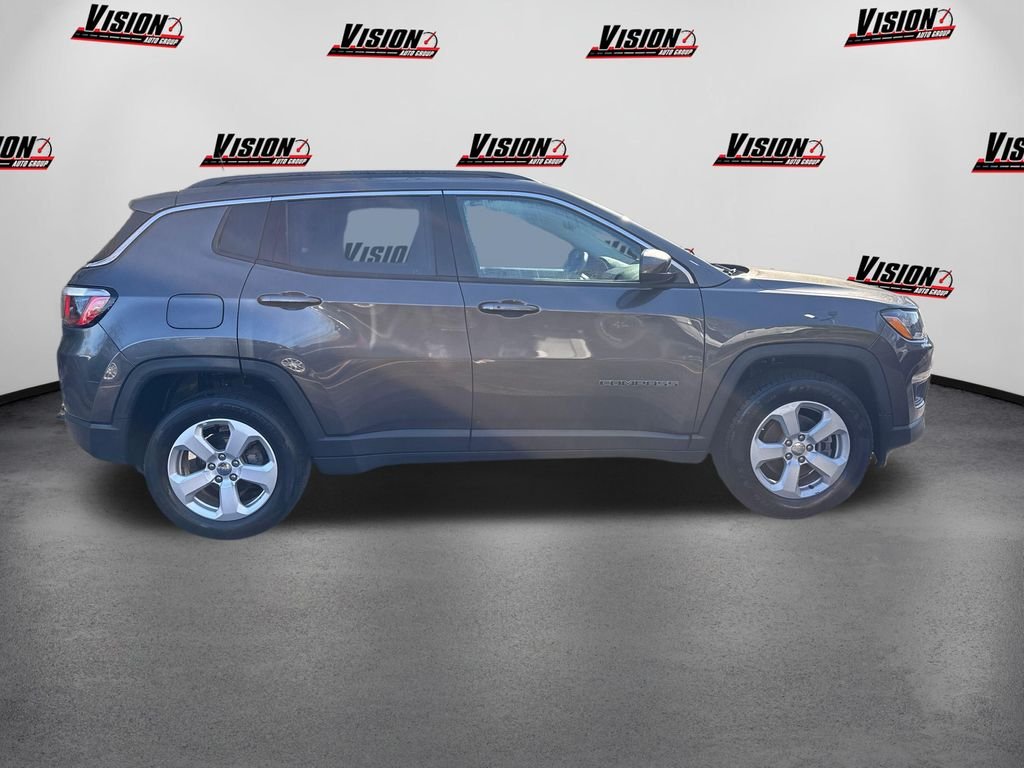 Used 2019 Gray Jeep Latitude image 4