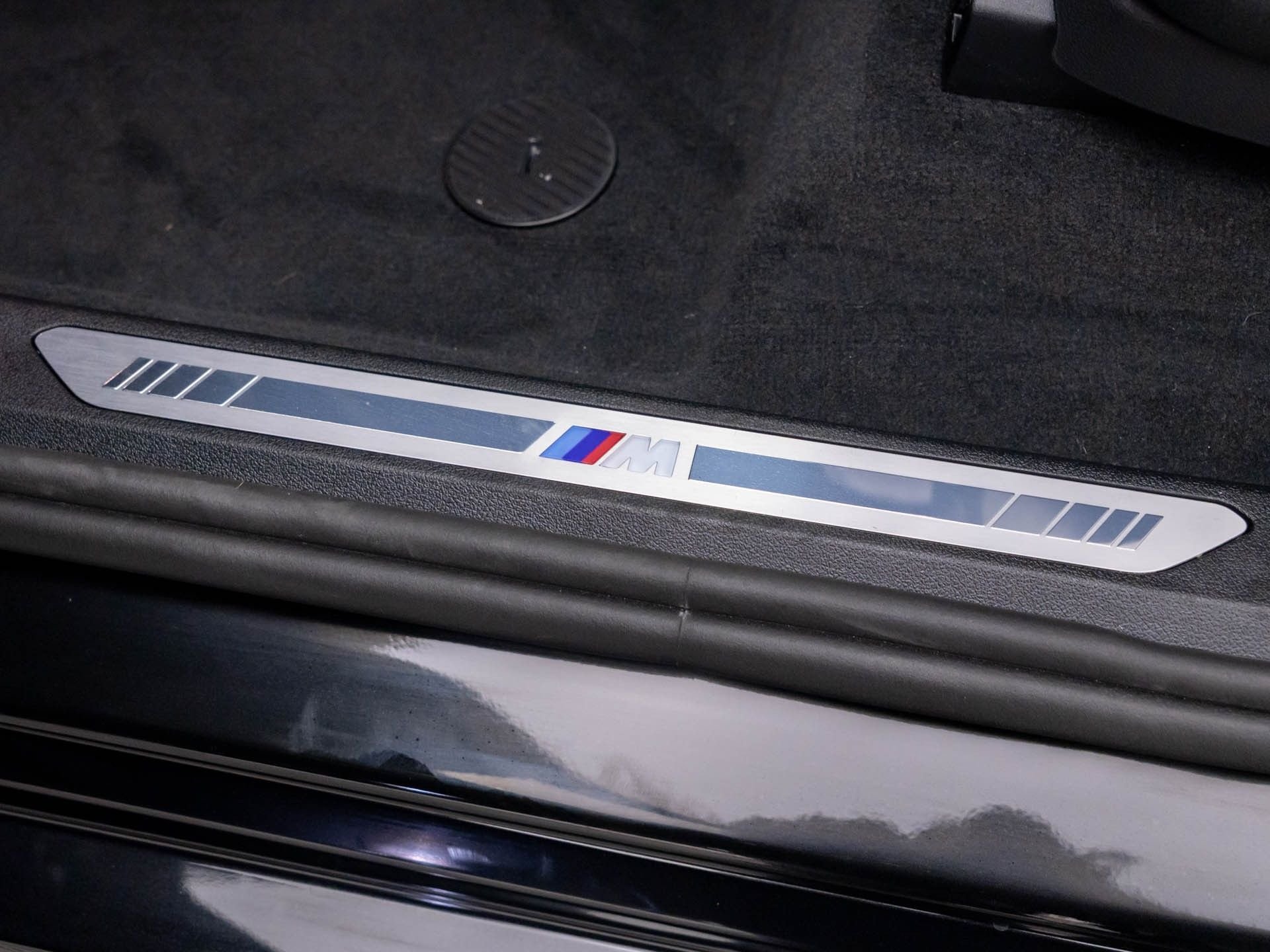 New 2026 Black Sapphire Metallic BMW xDrive40i image 15