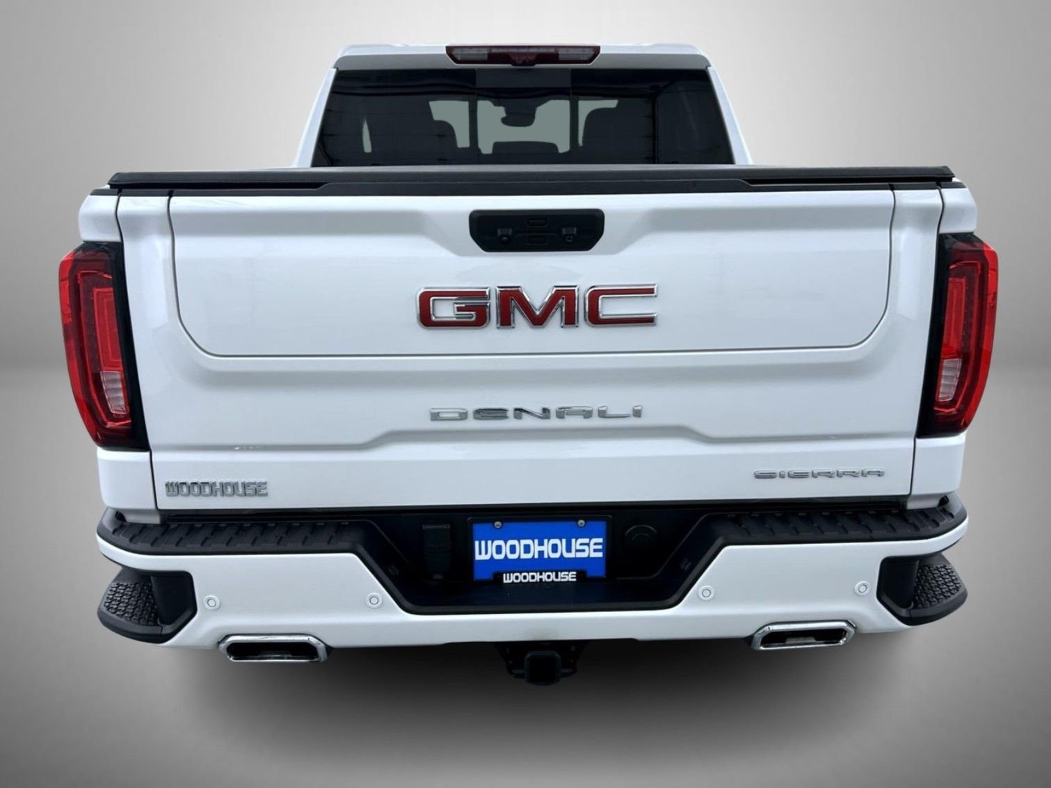 Used 2024 White GMC Denali image 6