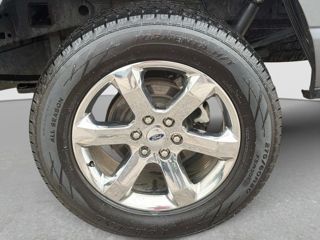 Used 2023 Gray Ford Lariat image 12
