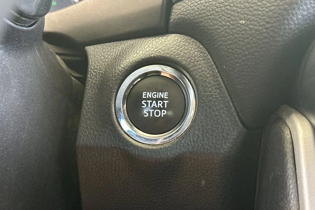 2025 Toyota RAV4 XLE Premium - Photo 25