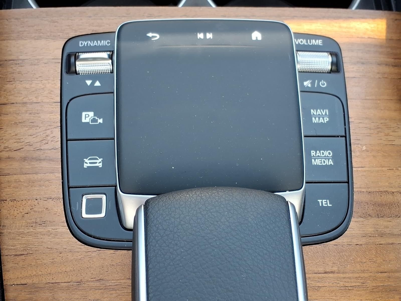 Certified Used 2025  Mercedes-Benz GLE 350 image 25