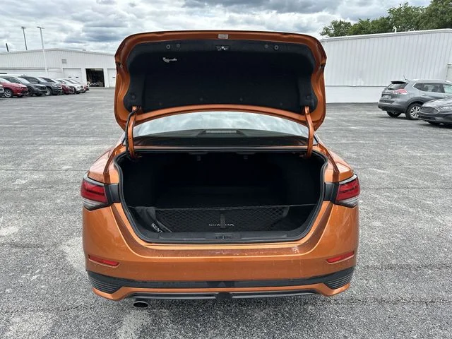Used 2025 Orange Nissan SR image 22