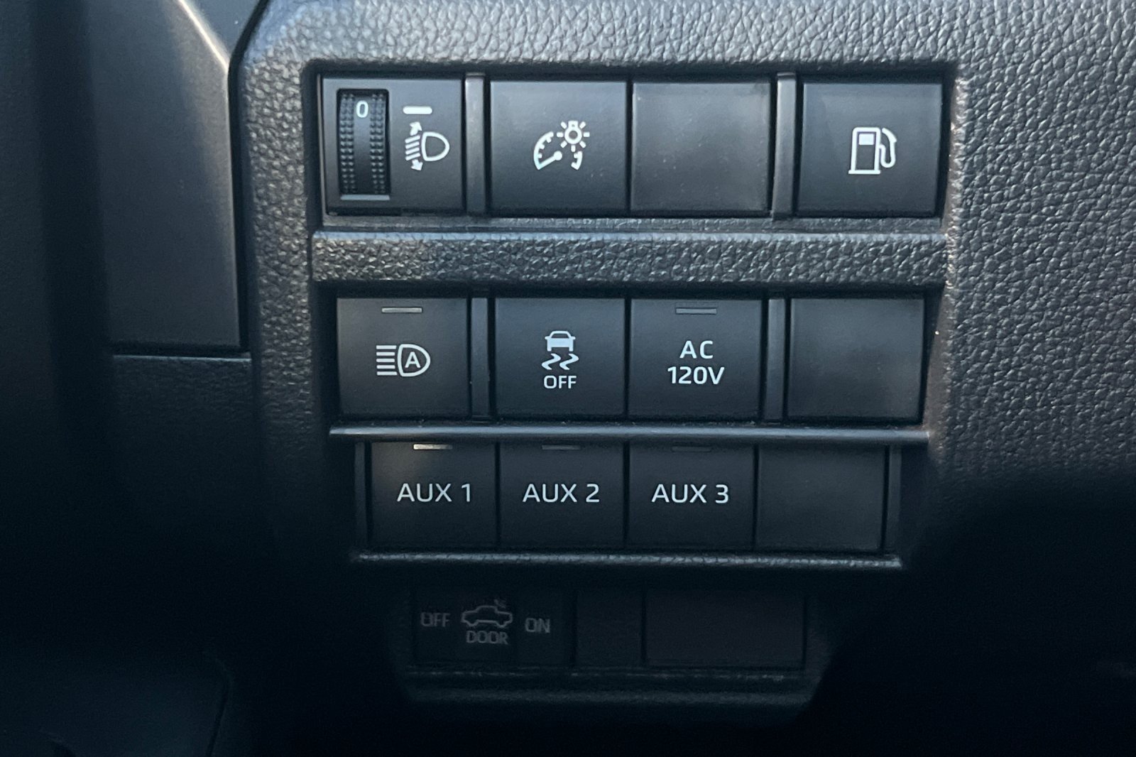 2025 Toyota Tacoma TRD Off Road - Photo 24