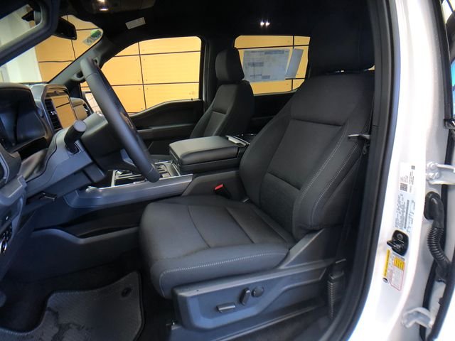 New 2026 Oxford White Ford XLT image 10