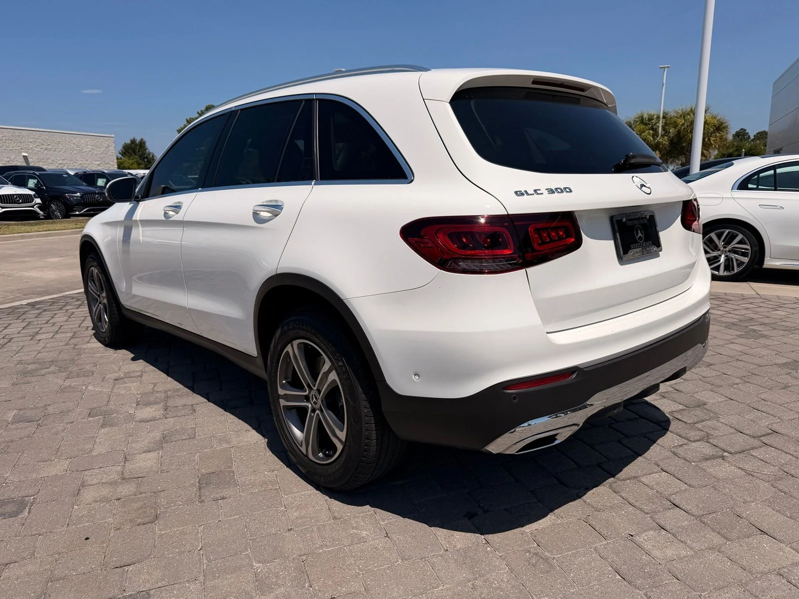 Used 2021 Polar White Mercedes-Benz GLC 300 image 10