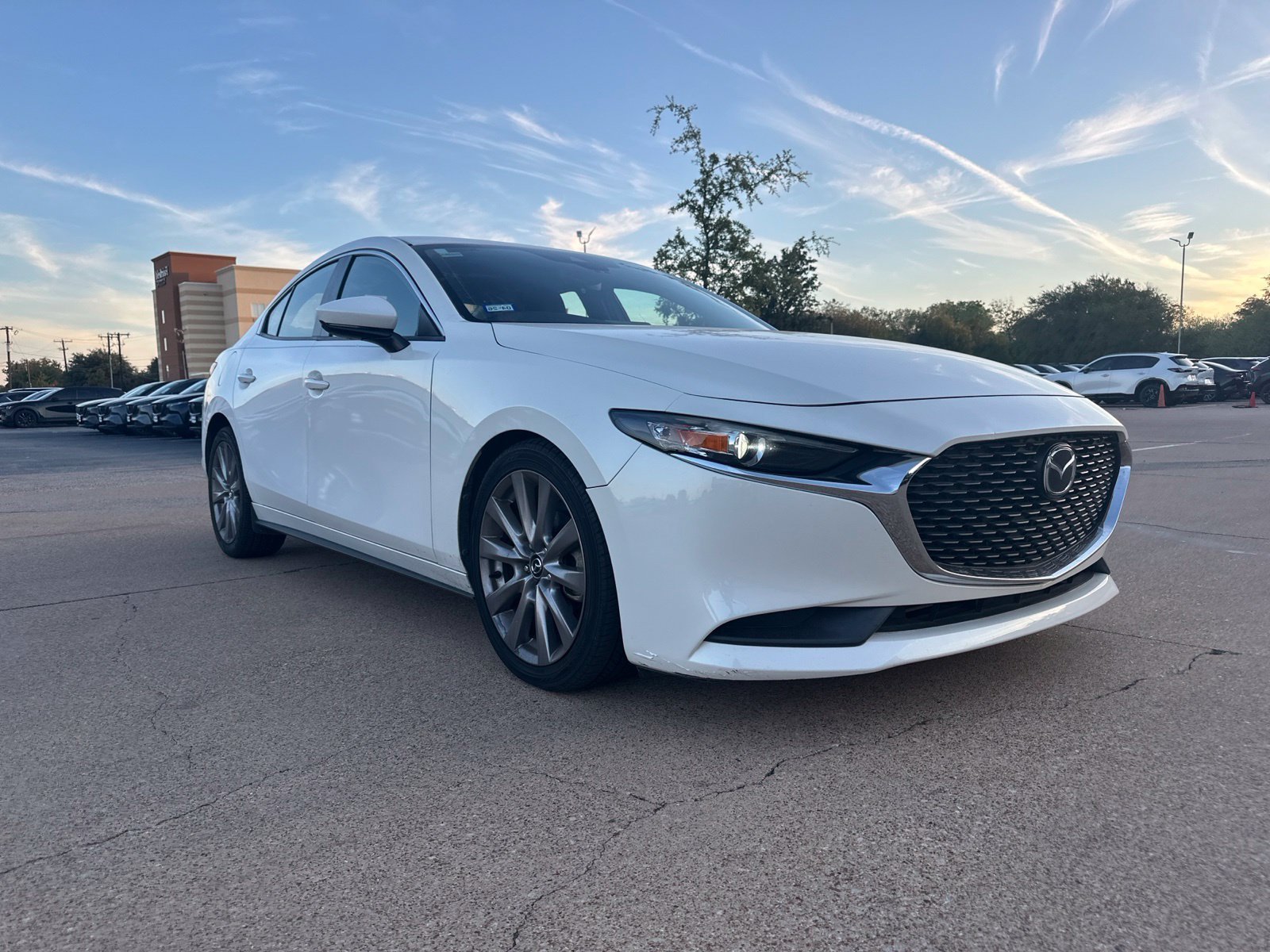 Certified Used 2020 Snowflake White Pearl Mazda Select image 2