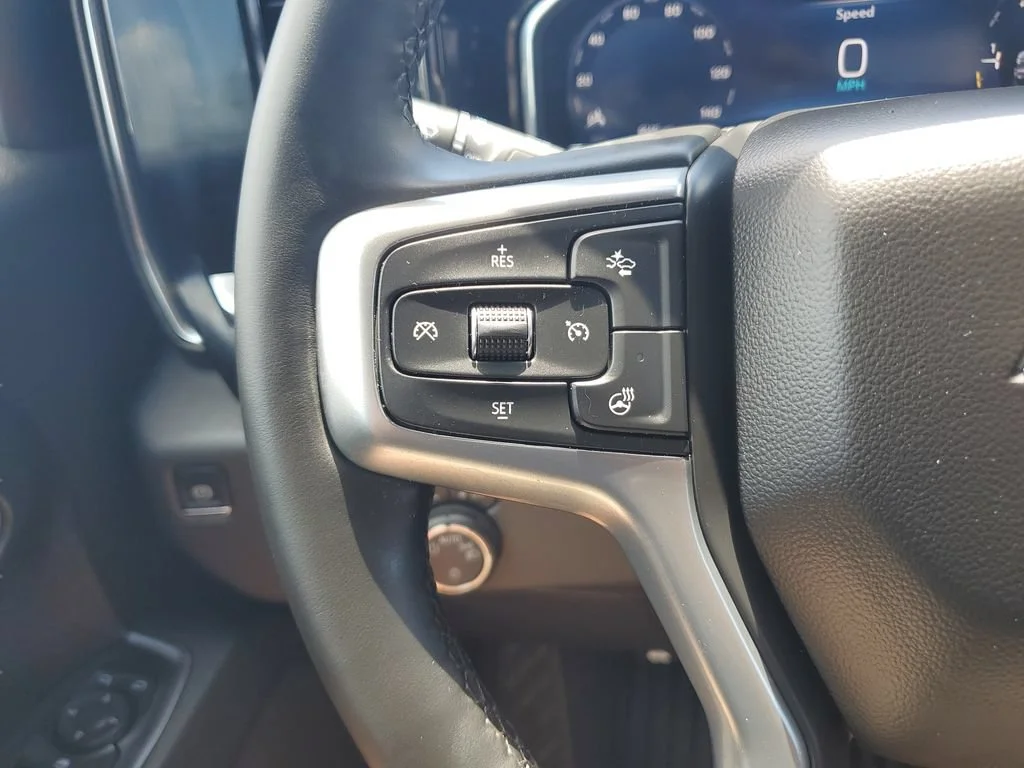 Used 2025 Summit White Chevrolet LT (2FL) image 20