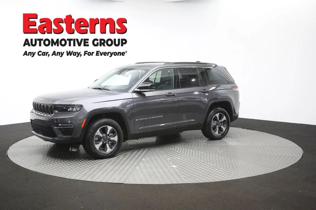 Used 2024 Gray Jeep 4xe image 61