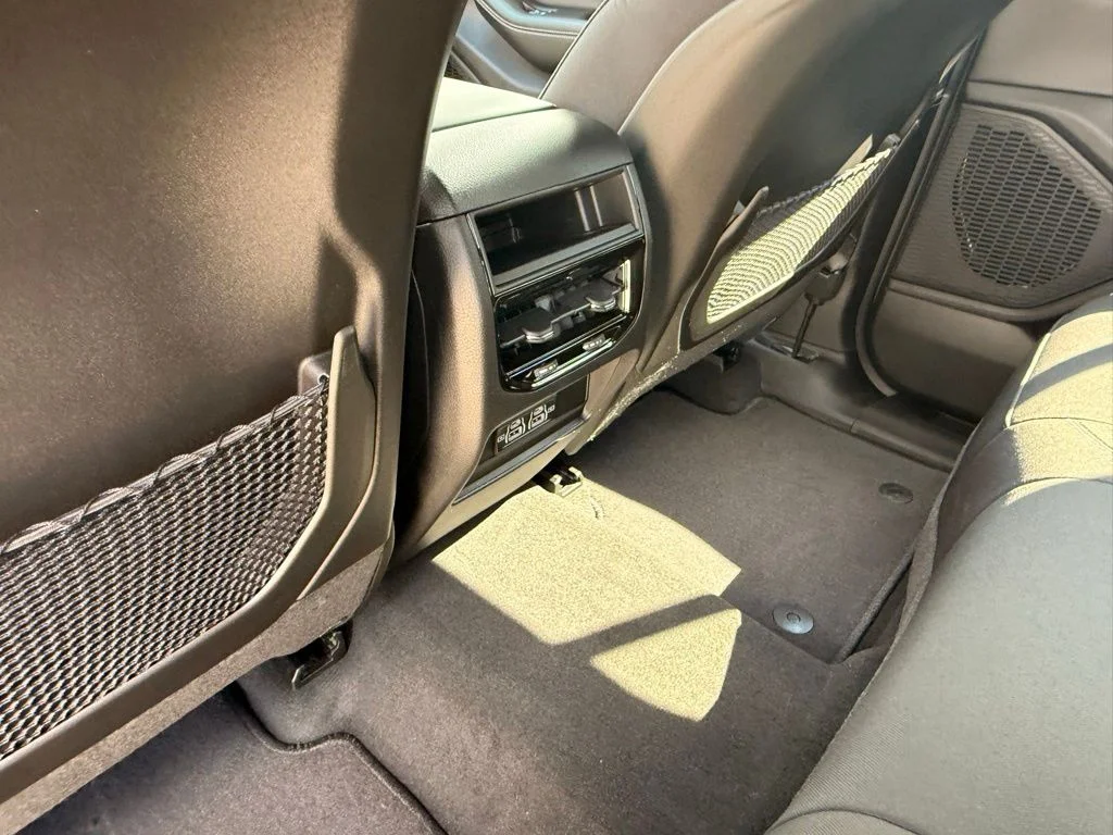 New 2026 Bright White Clearcoat Jeep Laredo image 25