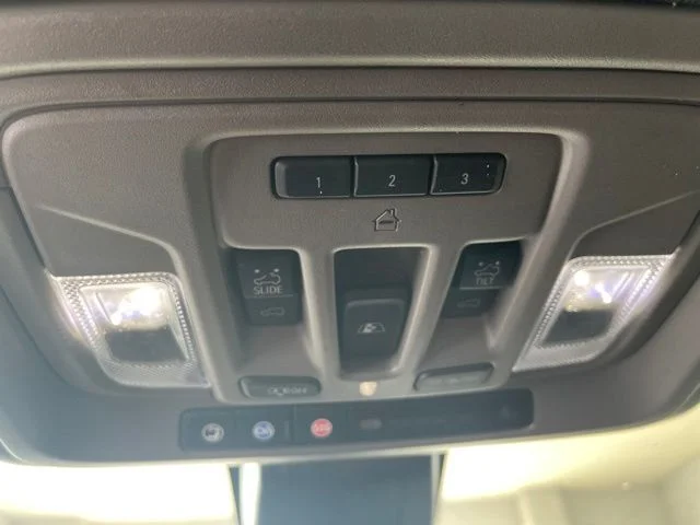 Used 2022 Black GMC Denali image 29