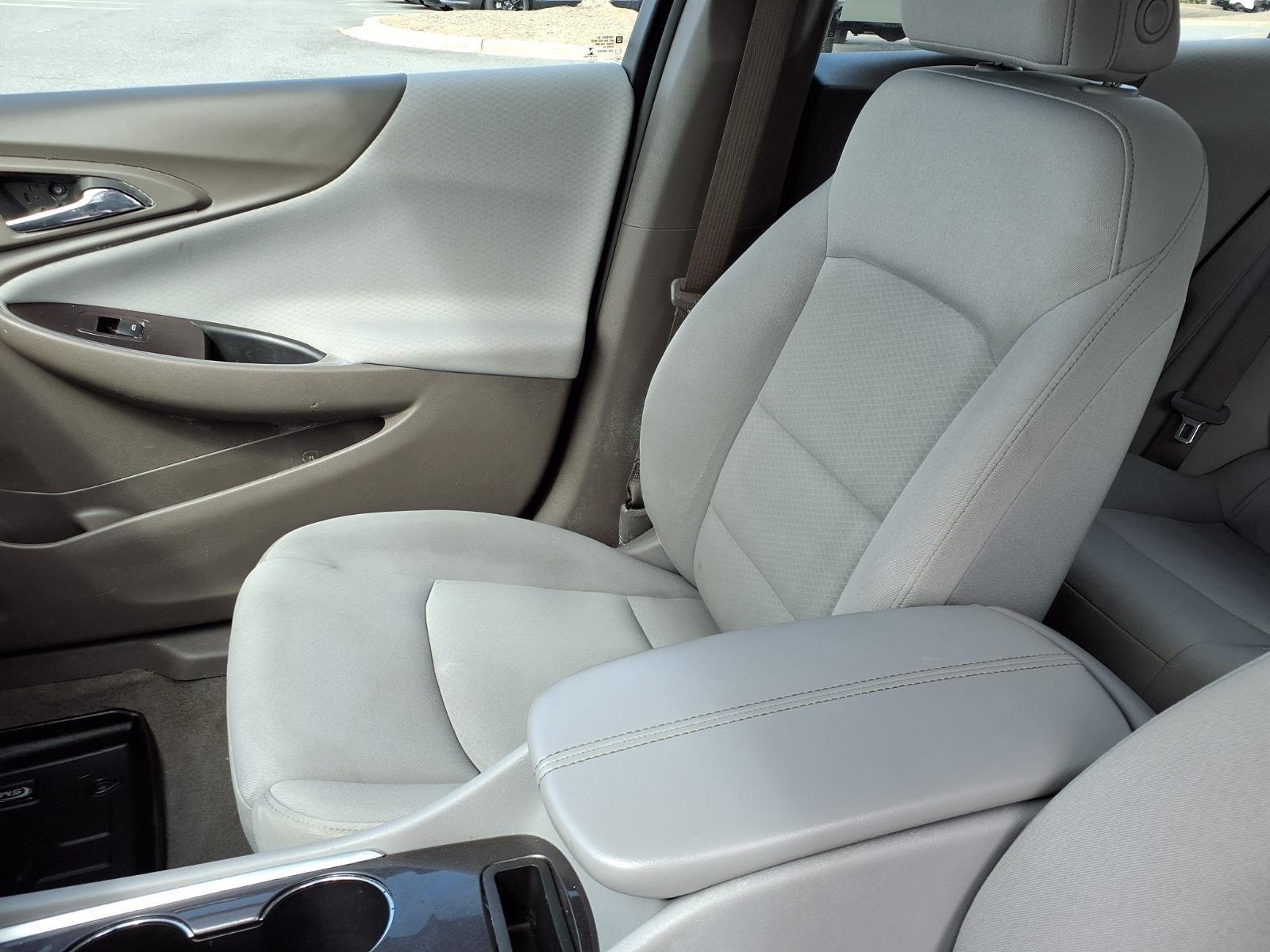 Used 2022 Summit White Chevrolet LT image 20