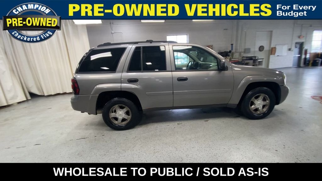 Used 2006 Graystone Metallic Chevrolet LS image 9