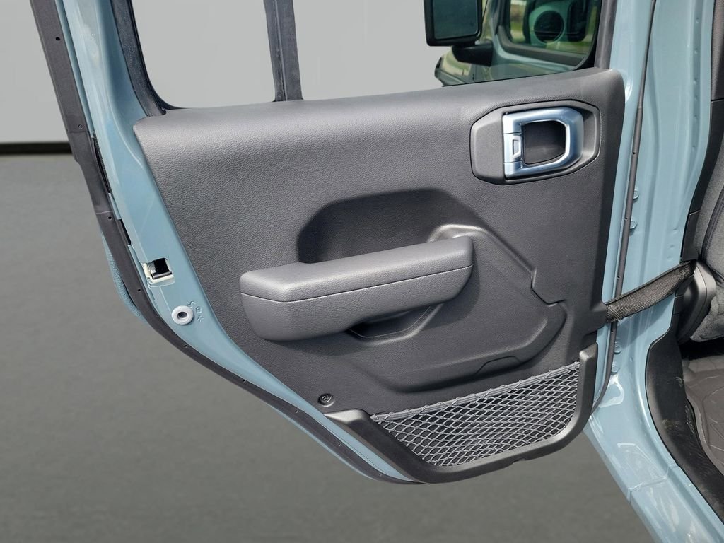 New 2026 Anvil Clear-Coat Exterior Paint Jeep Sport S image 28