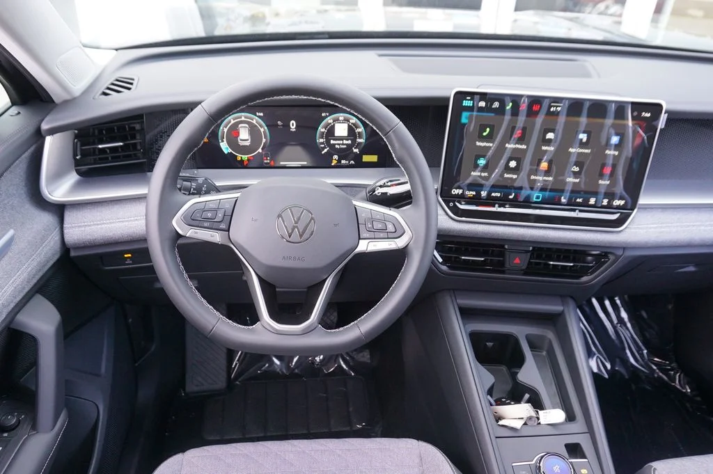 New 2026 Black Volkswagen 2.0T S image 12