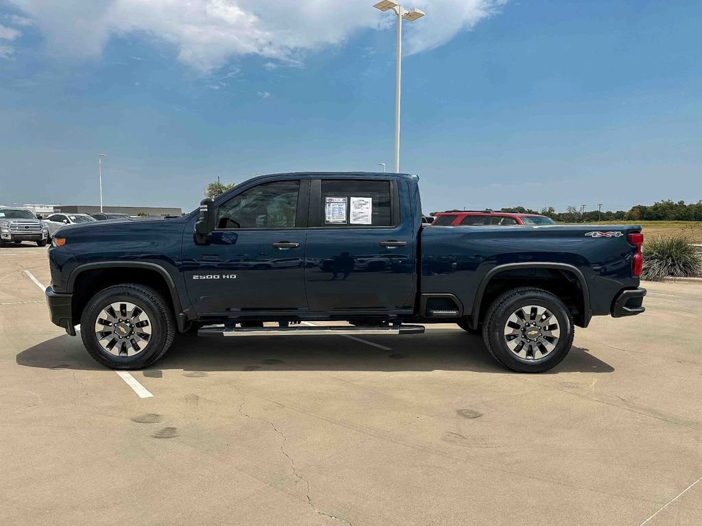 Used 2022 NORTHSKY BLUE METALLIC Chevrolet Custom image 6