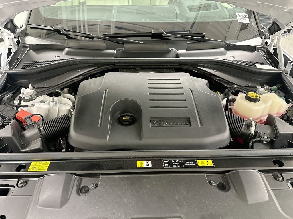 Certified Used 2025 White Land Rover SE image 31