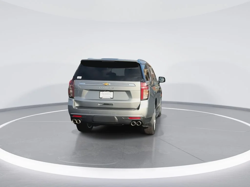 Used 2023 Gray Chevrolet High Country image 7