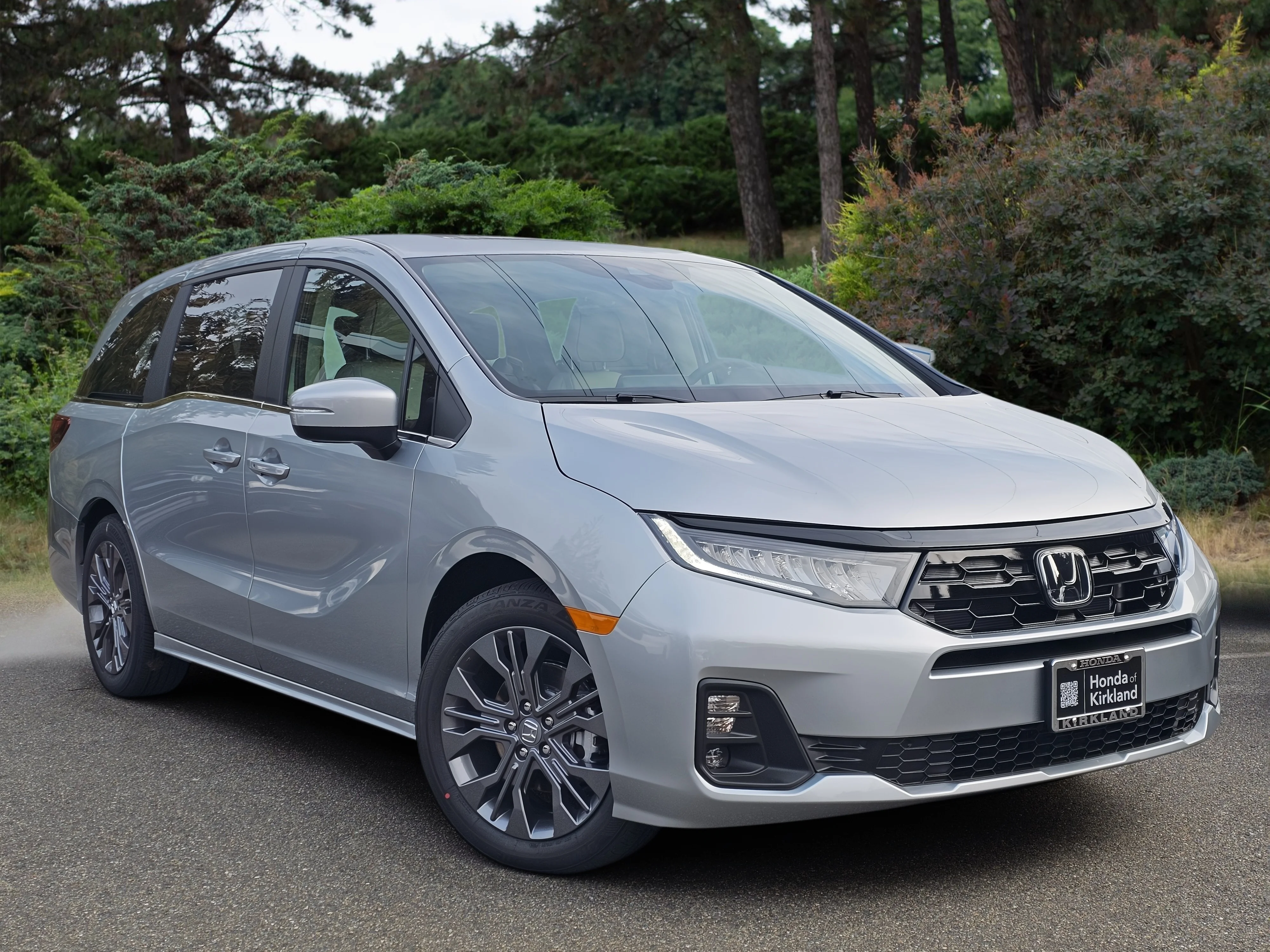 2026 Honda Odyssey Touring's photo