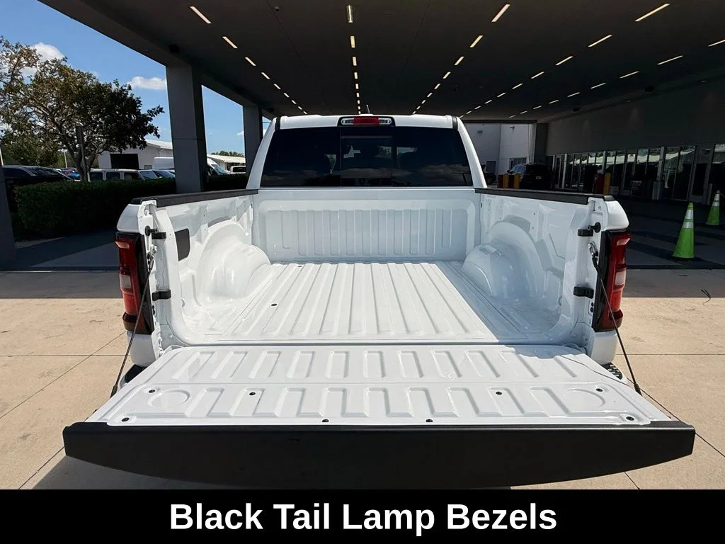 New 2026 Bright White Clear-Coat Exterior Paint RAM Big Horn/Lone Star image 39