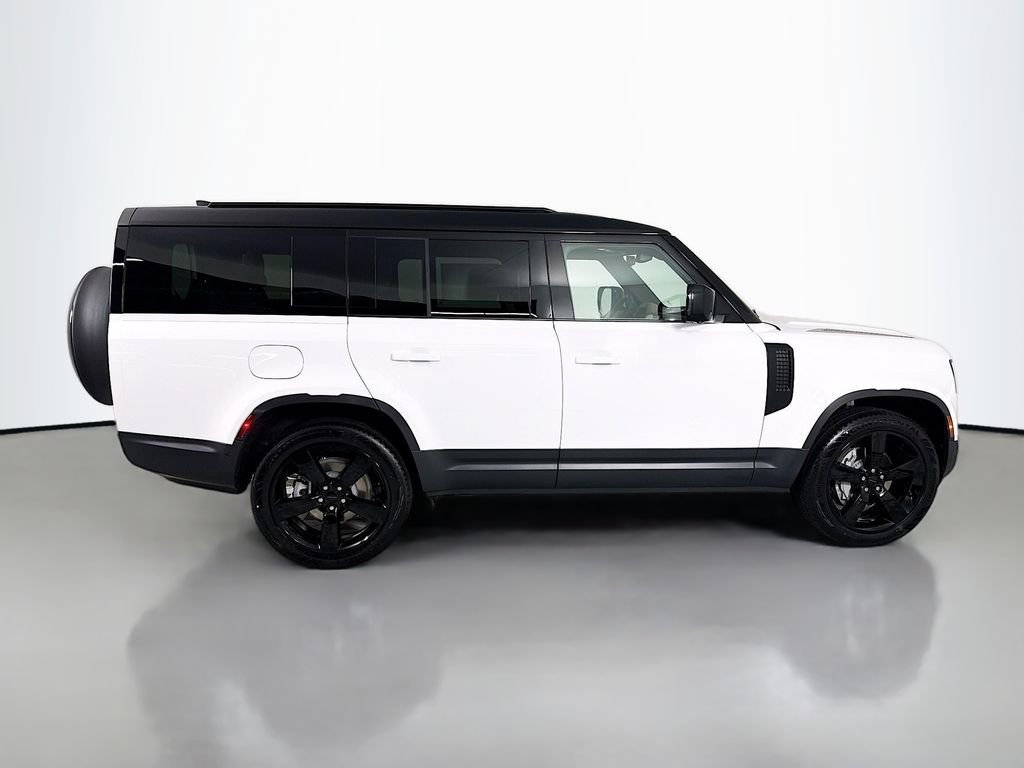 New 2026 Fuji White Land Rover S image 8