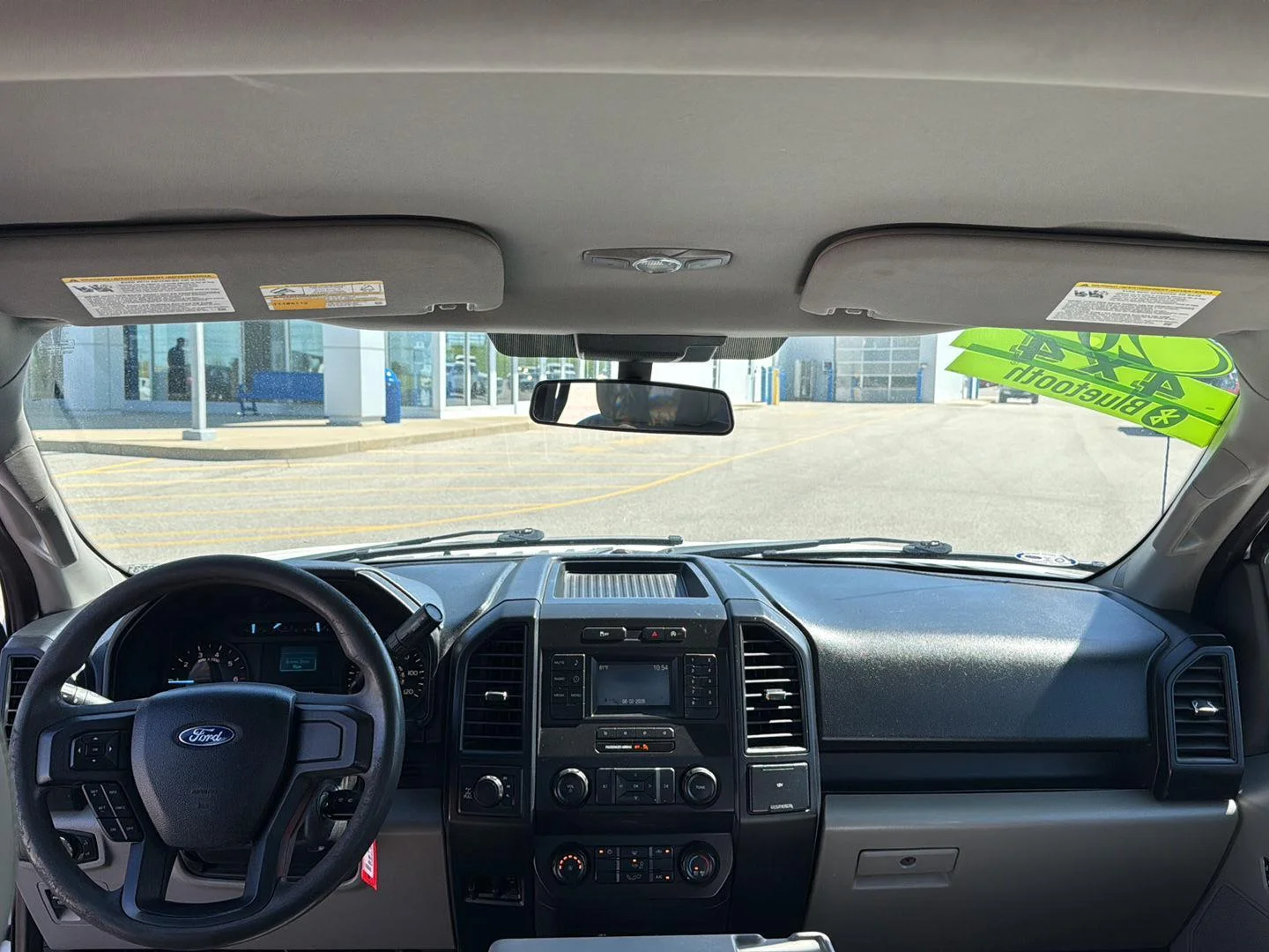 Used 2020 Oxford White Ford XL image 3