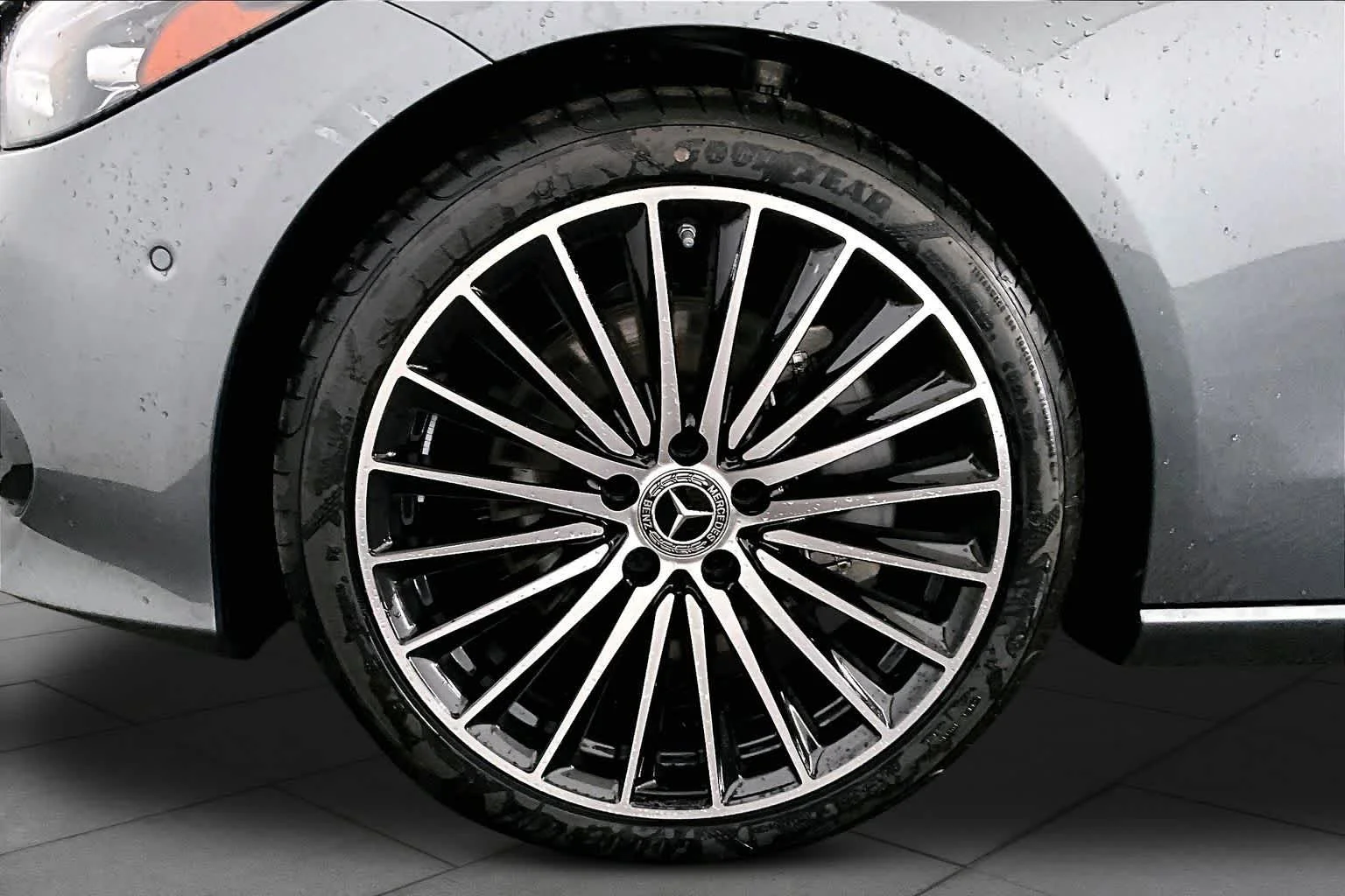 New 2026 Selenite Grey Metallic Mercedes-Benz C 300 image 18