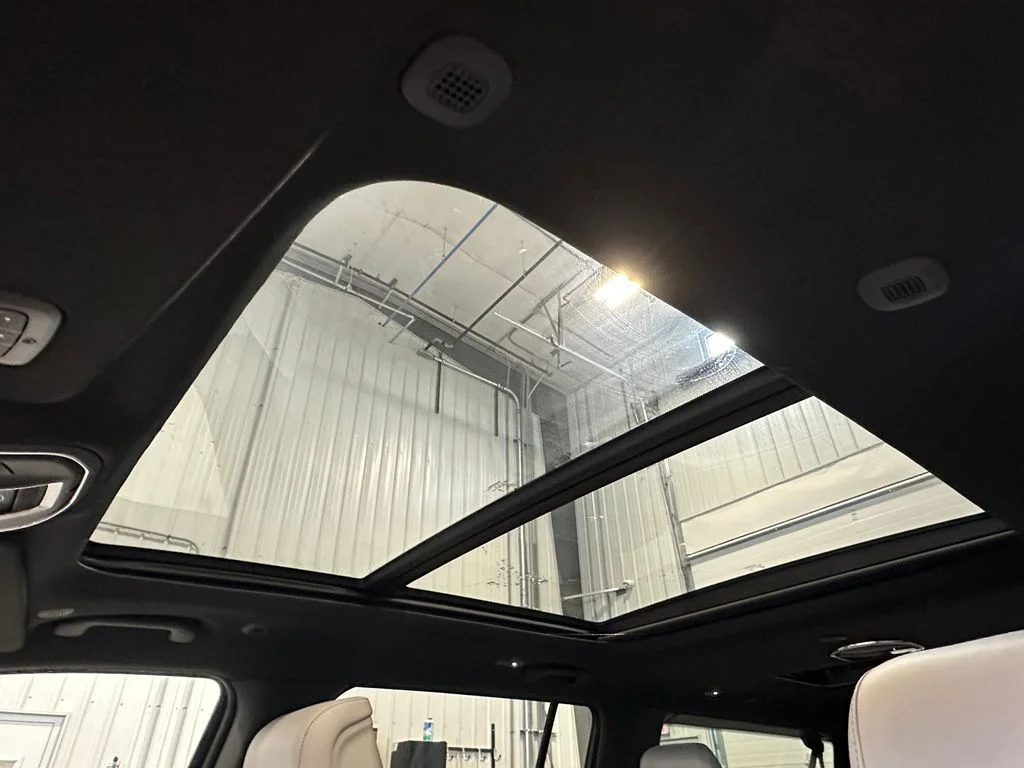 New 2026 High Gloss Black Exterior Paint Jeep  image 25