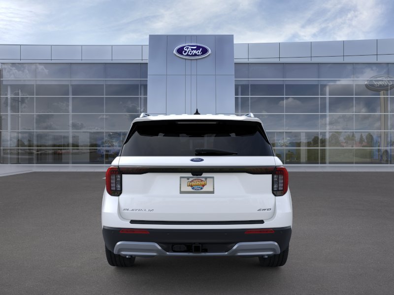 New 2026 Star White Metallic Tri-Coat Ford Platinum™ image 5