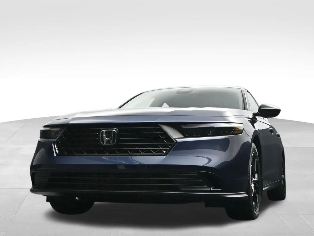 Used 2025  Honda SE image 41