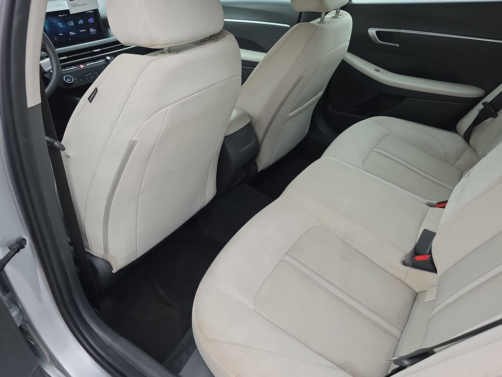 Used 2024 Aero Silver Hyundai SEL image 29