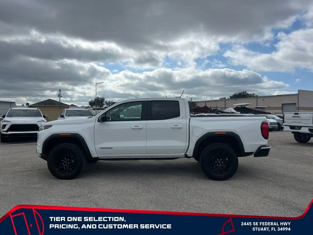 New 2026 Summit White GMC Elevation image 4
