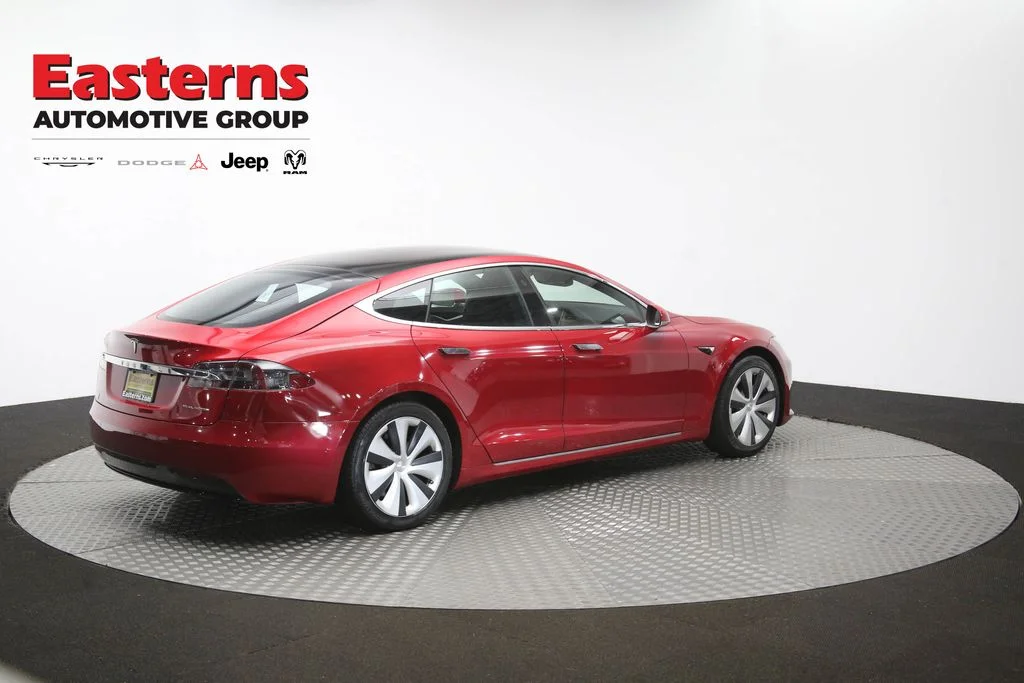 Used 2020 Red Tesla Long Range Plus image 37