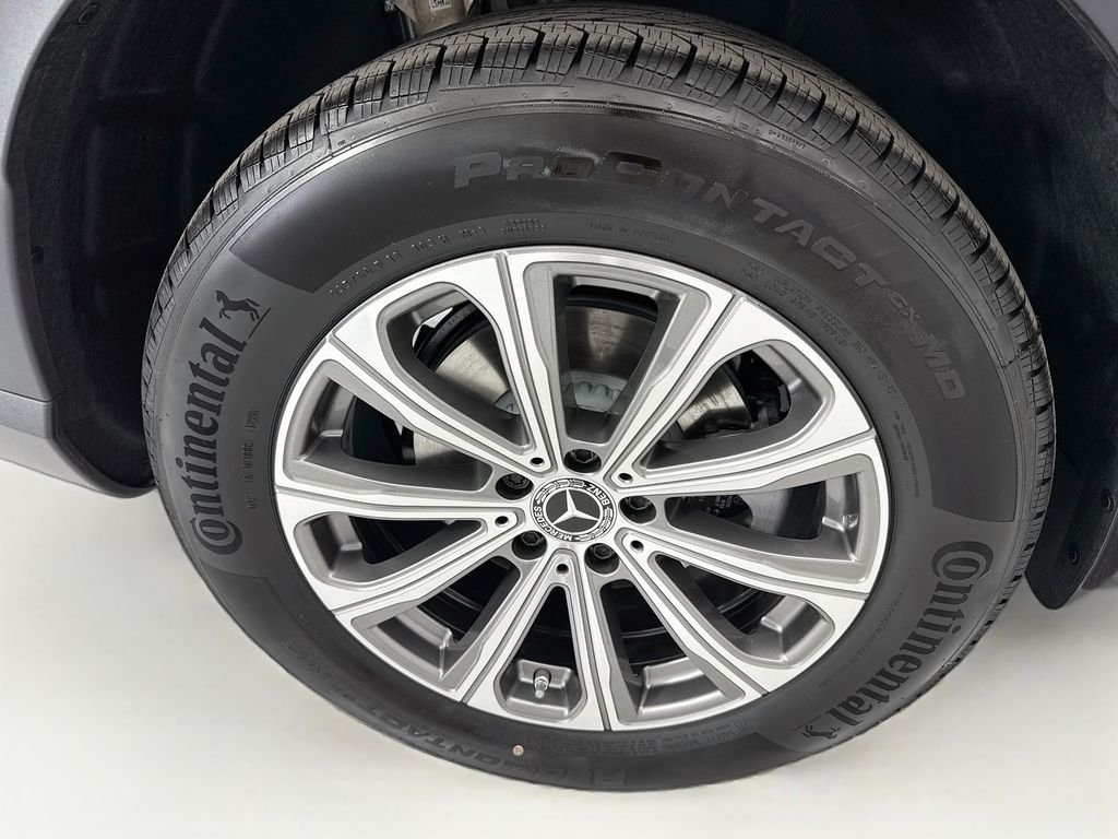 New 2027 Graphite Grey Metallic Mercedes-Benz GLC 300 image 33