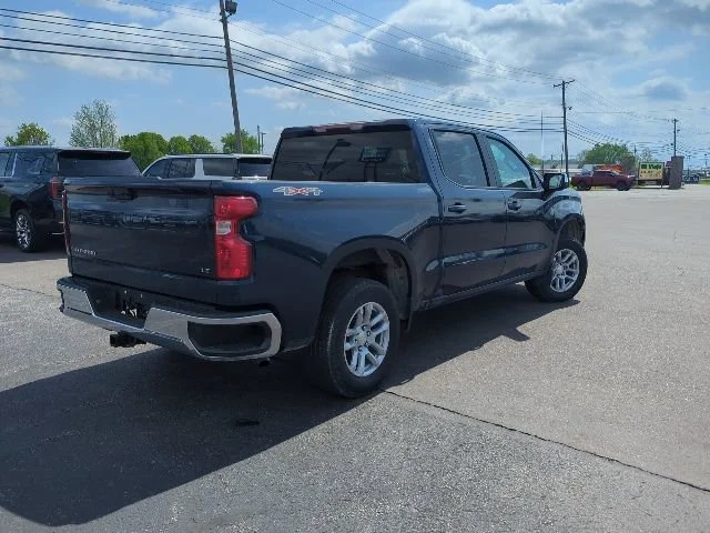 Used 2022 Northsky Blue Metallic Chevrolet LT image 25