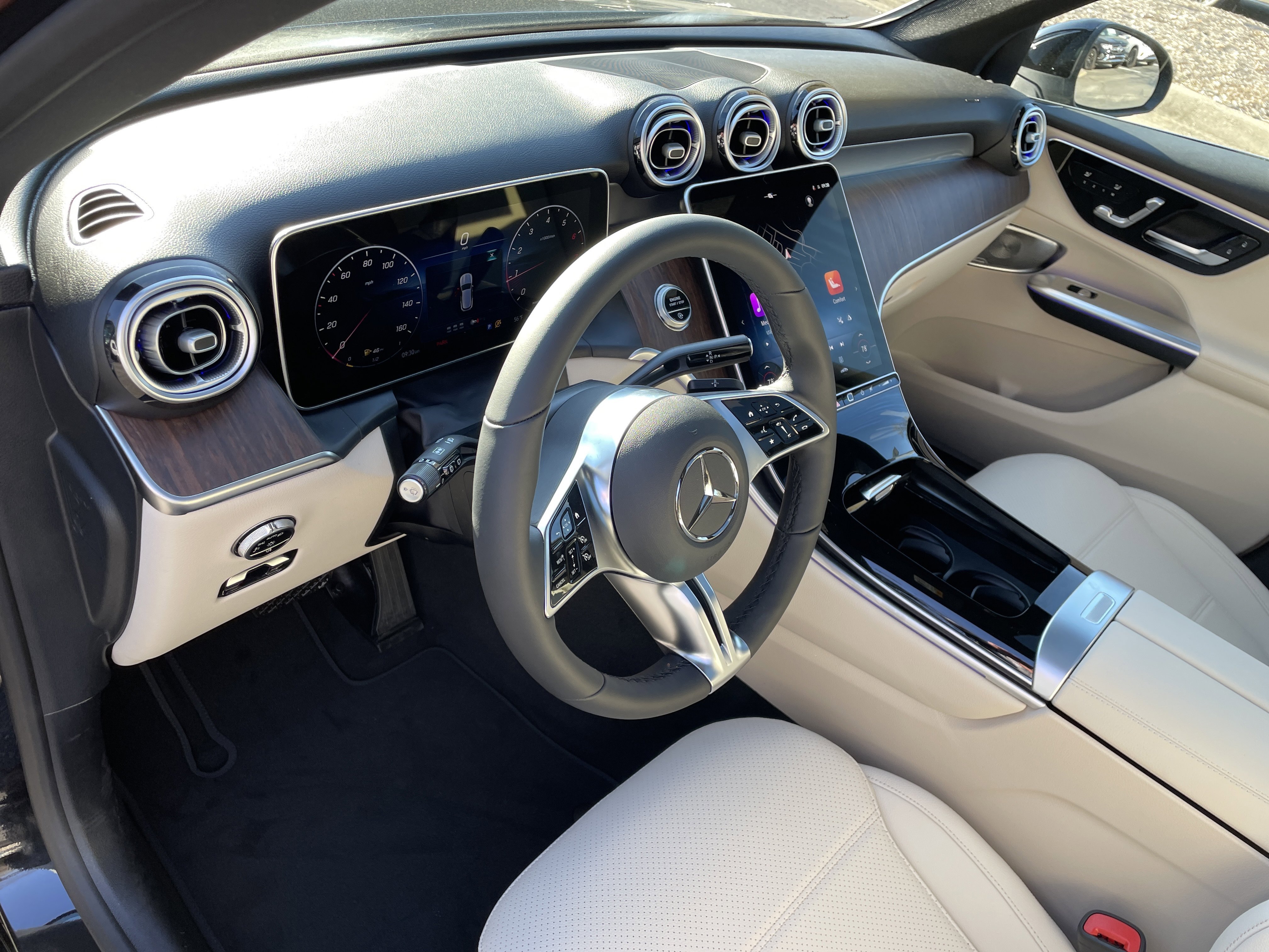 New 2026 Obsidian Black Metallic Mercedes-Benz GLC 300 4MATIC® SUV image 19
