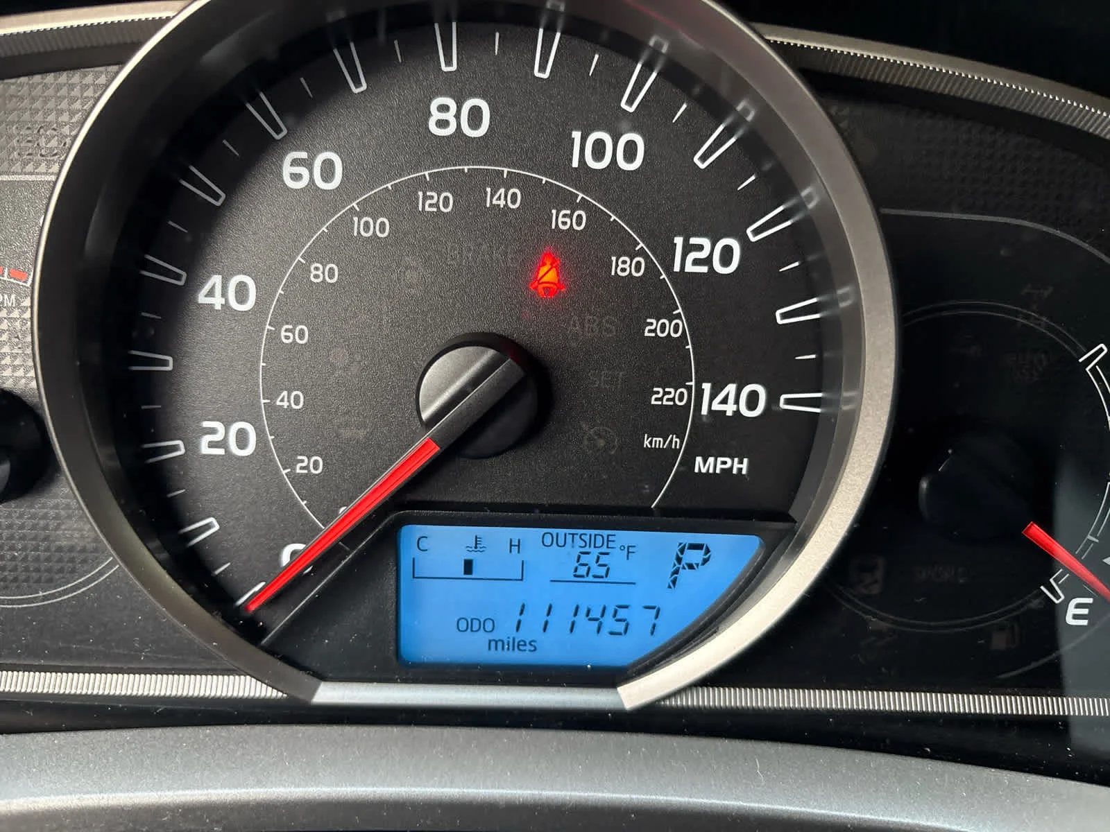 Used 2015 Classic Silver Metallic Toyota XLE image 13
