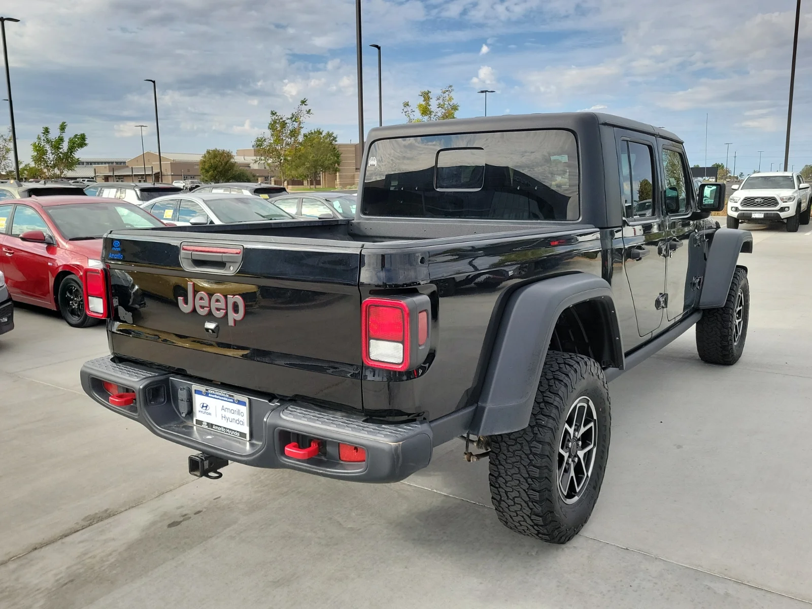 Used 2022 Gray Jeep Rubicon 4x4 image 4