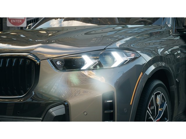 New 2026 Dravit Grey Metallic BMW xDrive50e image 6