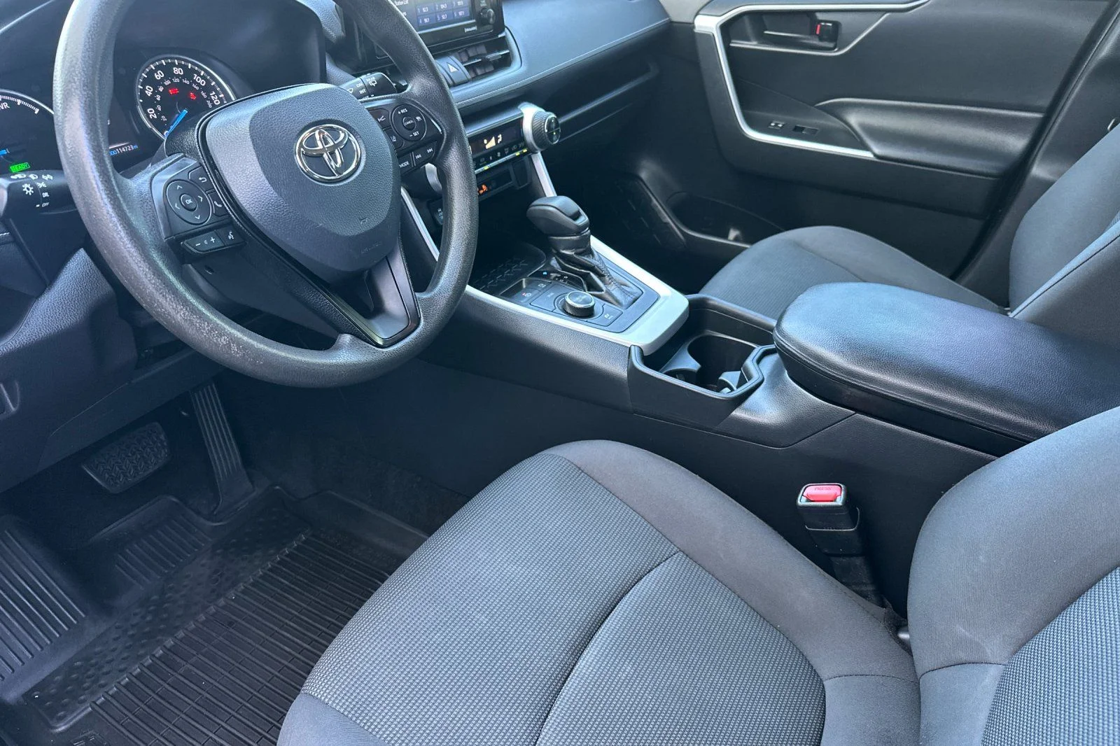 Used 2021 Gray Toyota LE image 10