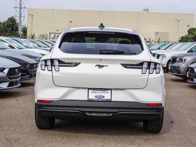 New 2026 Star White Metallic Tri-coat Ford Premium image 30