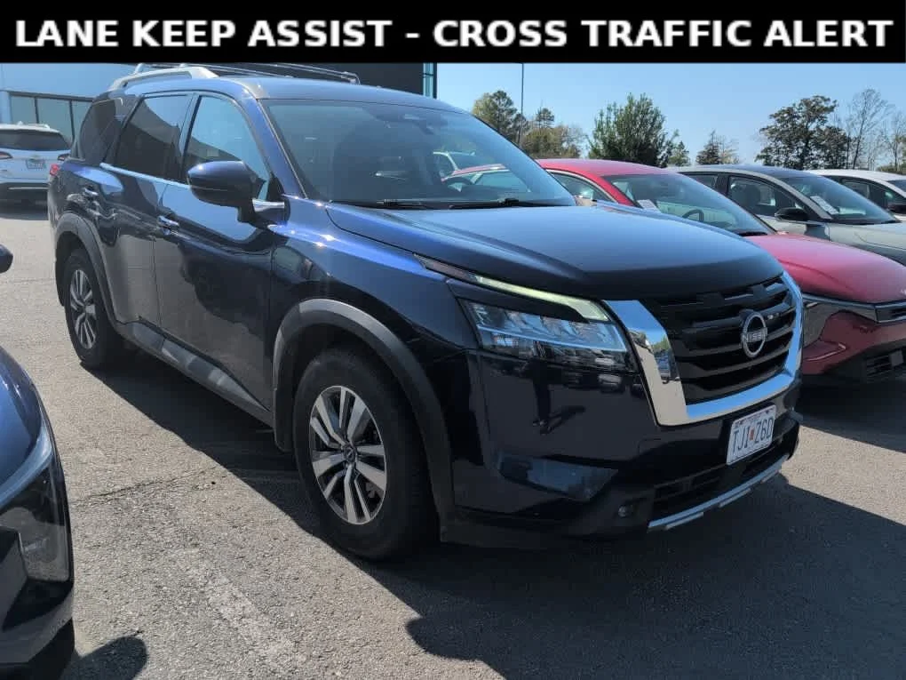 Used 2022 Deep Ocean Blue Pearl Nissan SL image 3
