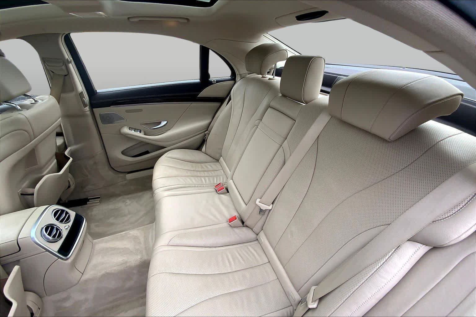 Used 2015 Lunar Blue Metallic Mercedes-Benz S 550 image 21