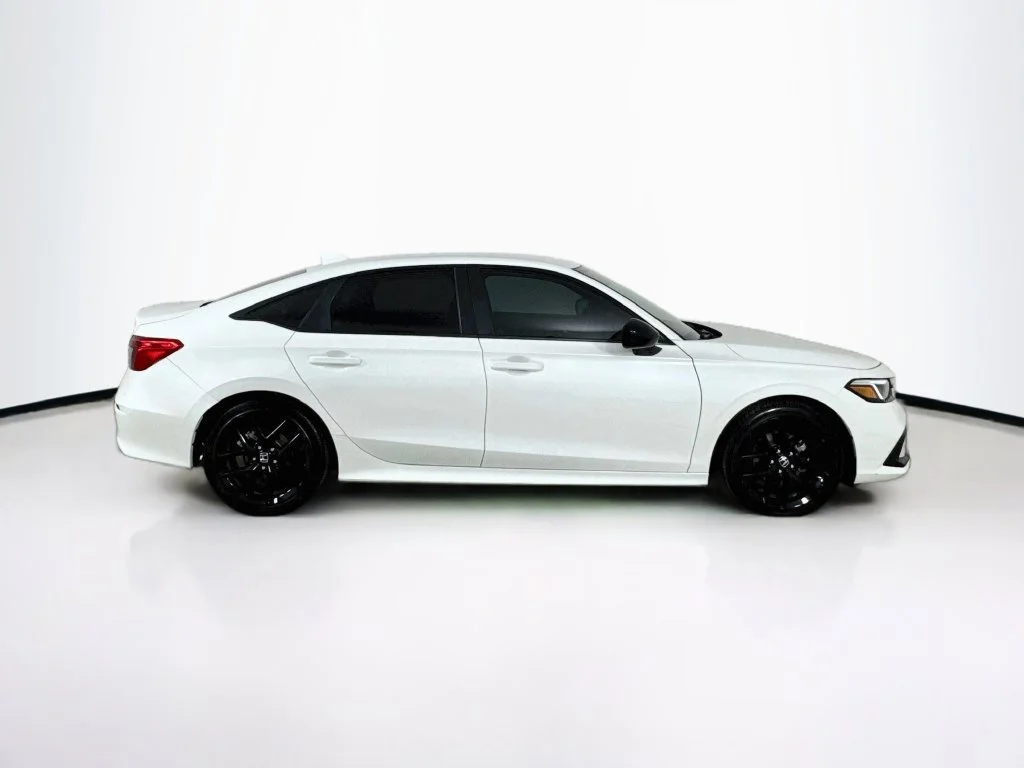 Certified Used 2024 Platinum White Pearl Honda Sport image 9