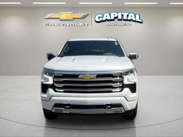 Used 2025 Beige Chevrolet High Country image 8