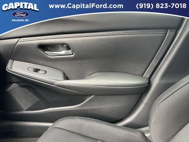 Used 2025 Gray Nissan SV image 28