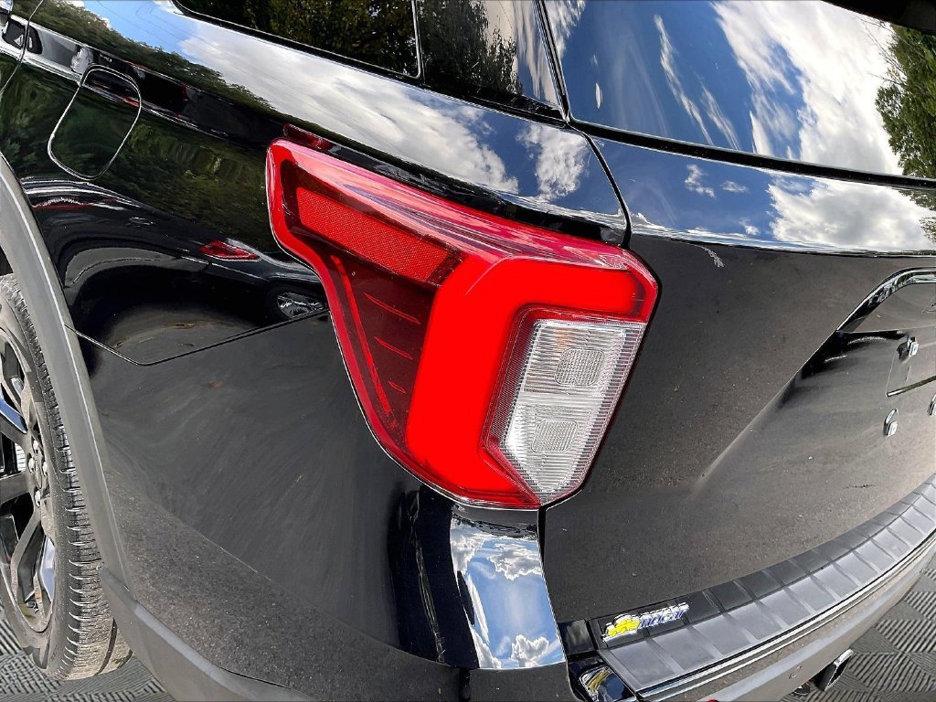 Used 2023 Black Ford XL image 33