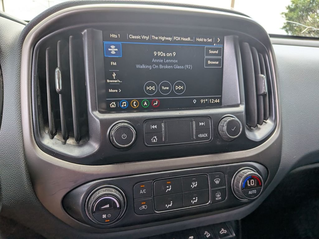 Used 2021 Gray Chevrolet Z71 image 23