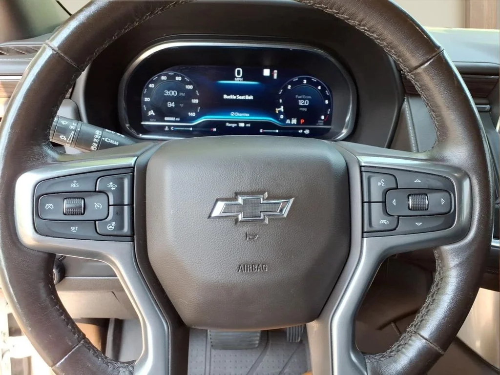 Certified Used 2022 White Chevrolet Z71 image 11